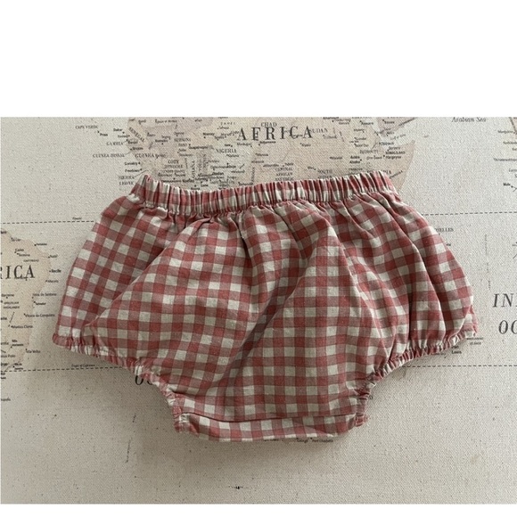 Wren & James Gingham Bloomers
6-12mo Brick & Cream - Picture 4 of 4